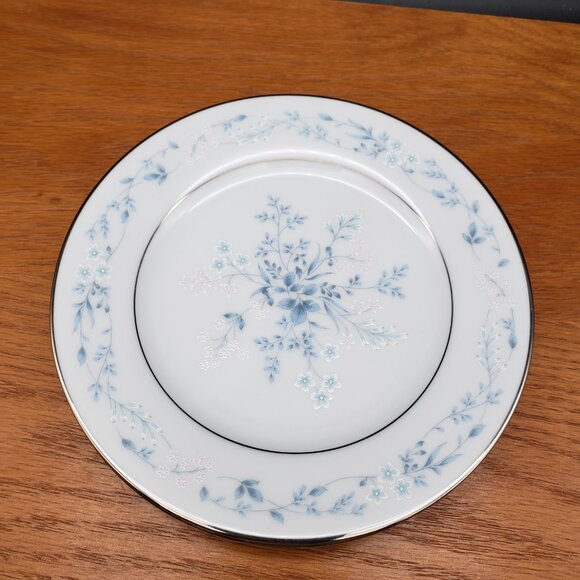 Noritake Carolyn 2693 Bread & Butter Plates Set of 2 – Blue Floral Platinum Trim - Picture 2 of 5